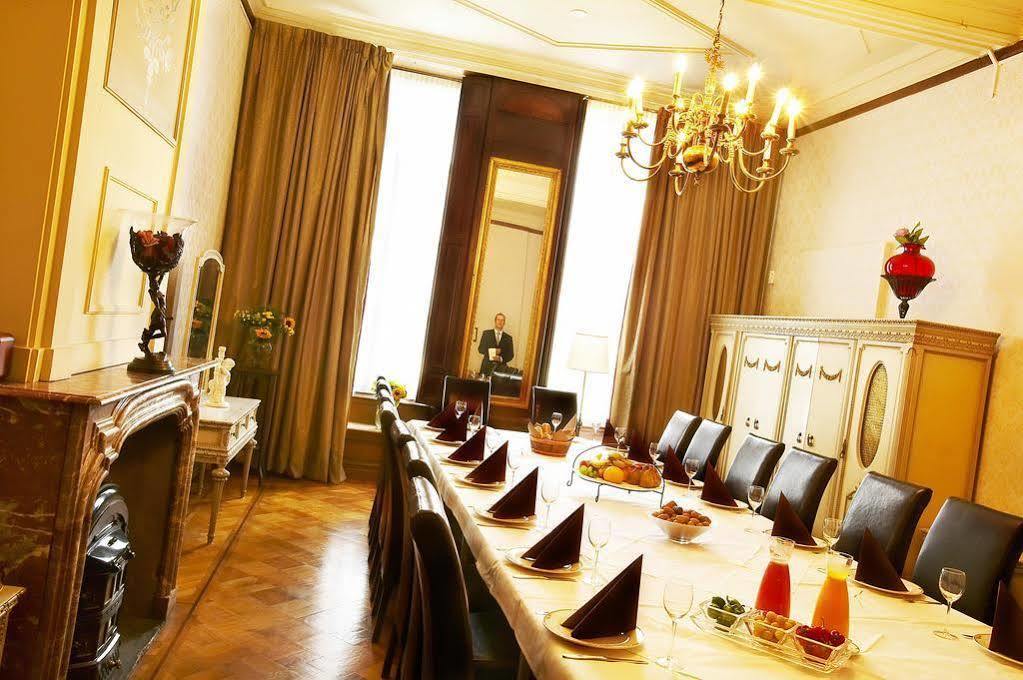 Hotel Aan De Dam มิดเดิลบวร์ก ภายนอก รูปภาพ